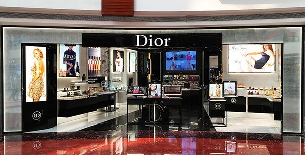 Mua son Dior online các bạn nên chọn shop uy tín nhất